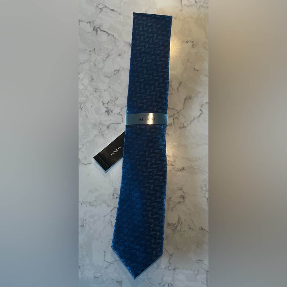 Alfani Men's Navy Blue Textured Geometric Tie